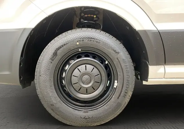 Angebotsdetails Volkswagen Crafter 35 Kasten 2.0 TDI LR KLIMA WeiÃ (Candy-WeiÃ)