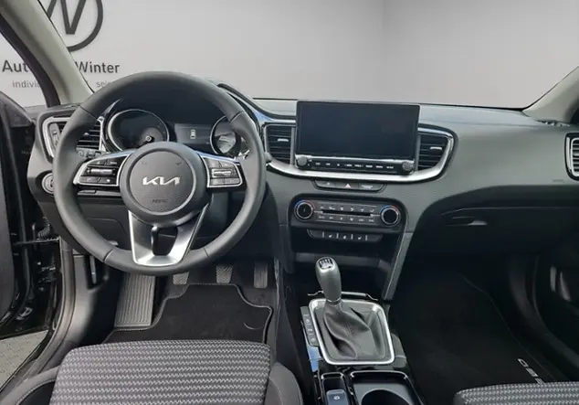 Angebotsdetails Kia Ceed Sportswagon Ultimate Edition 140 Schwarz (Zilinaschwarz)