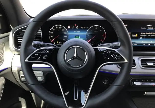 Angebotsdetails Mercedes-Benz GLE 450 d 4MATIC ++sofort verfügbar++ Metalliclack obsidianschwarz