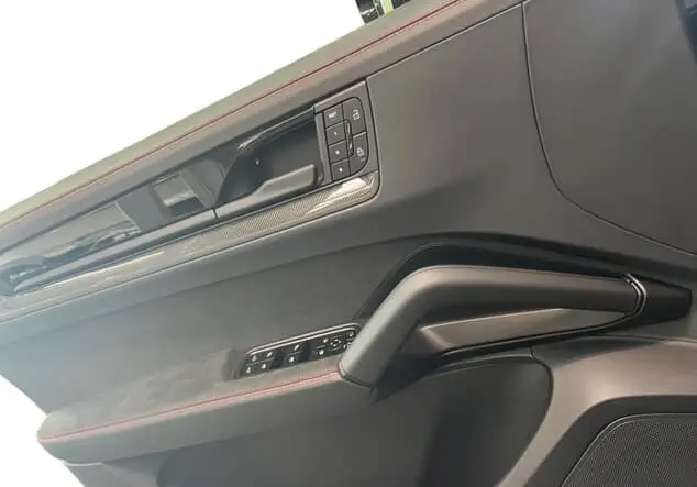 Angebotsdetails Porsche Cayenne GTS ++sofort verfügbar++ Schwarz