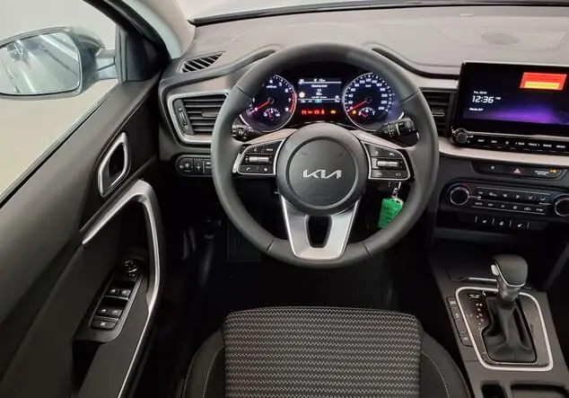 Angebotsdetails Kia XCeed Kia Xceed MY26 1.0 T-GDI MHEV 85 kW (115 PS) 7-Gang-DCT Pentametal Metallic