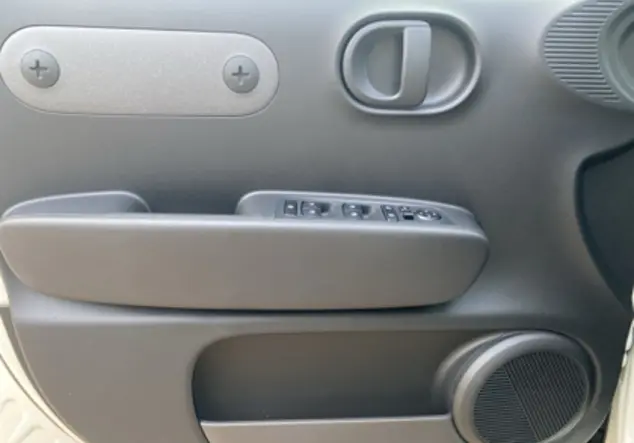 Angebotsdetails Hyundai INSTER (MY25) 49 kWh (115 PS) 2WD SELECT Unbleached Ivory