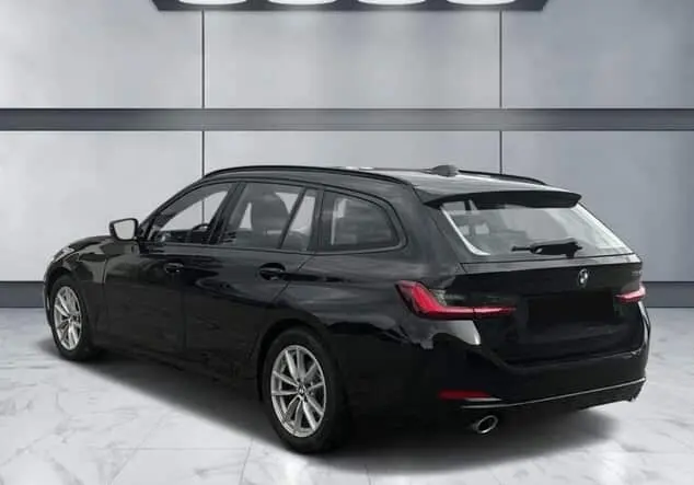 Angebotsdetails BMW 3er 318d Touring, Anhängerkupplung, Automatik, Navigation, Rückfahrkamera schwarz