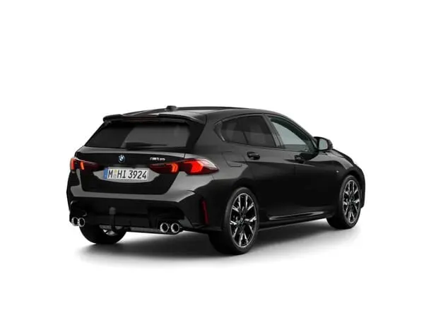 Angebotsdetails BMW 1er M135 221 kW (300 PS) 7-Gang Steptronic xDrive Black Sapphire Metallic