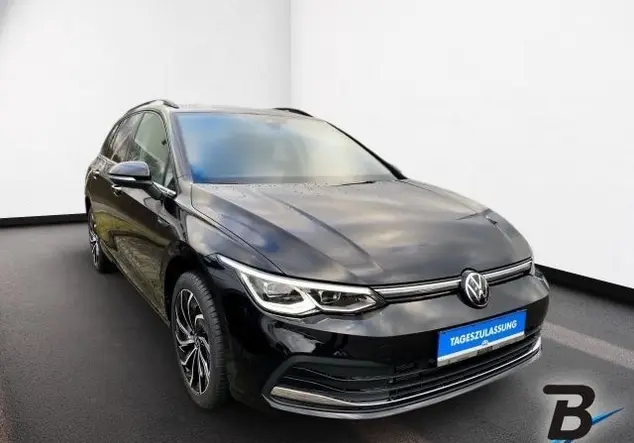 Angebotsdetails Volkswagen Golf VIII Variant 1.5 TSI Style LED.Plus+SHZ+NAV Schwarz