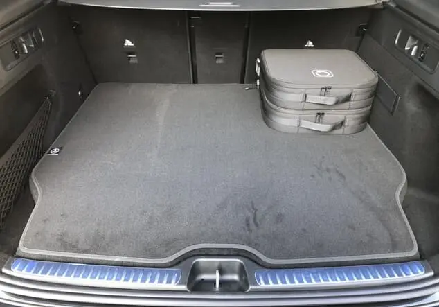 Angebotsdetails Mercedes-Benz GLC 300 de 4MATIC mit EQ Hybrid ++sofort verfügbar++ Metalliclack graphitgrau