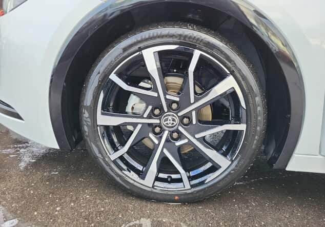 Angebotsdetails Toyota Prius 2.0l Plug-In Hybrid Executive weiß