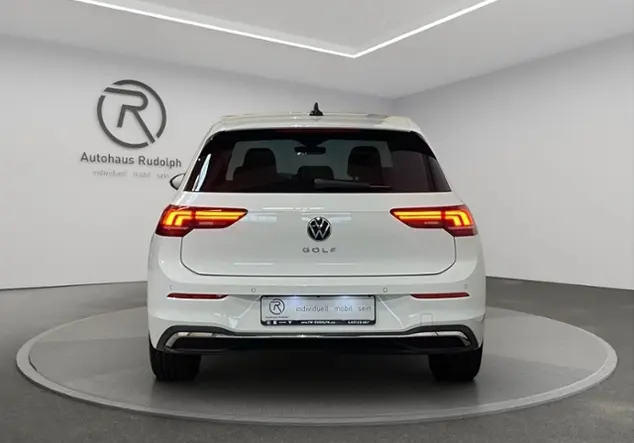 Angebotsdetails Volkswagen Golf VIII 1.5 TSI Style / RFK WeiÃ (Pure White)
