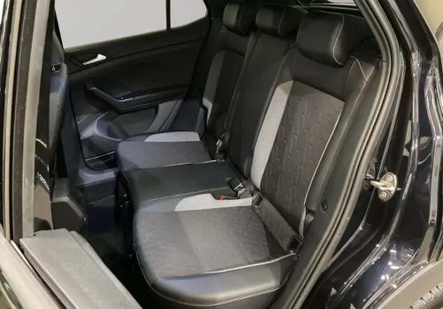 Angebotsdetails Volkswagen T-Cross 1.0 TSI Goal / Schwarz (Deep Black Perleffekt)