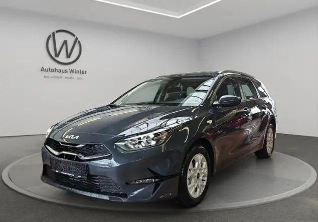 Angebotsdetails Kia Ceed Sportswagon Vision Grau ((H8G) DARK PENTA METAL M)