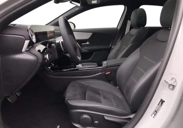 Angebotsdetails Mercedes-Benz A-Klasse 200 Limousine ++ verfügbar ab 15.03.2026 ++ Grau manufaktur lack manufaktur alpingrau uni