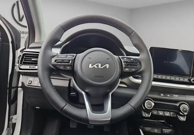 Angebotsdetails Kia Stonic Vision WeiÃ ((SWP) SNOW WHITE PEARL M)