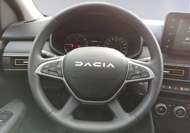 Angebotsdetails Dacia Sandero Stepway Expression+ TCE 90 Safari Grün