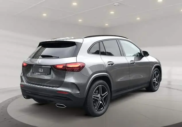 Angebotsdetails Mercedes-Benz GLA 180 AMG-Line ++sofort verfügbar++ Grau-lack mountaingrau