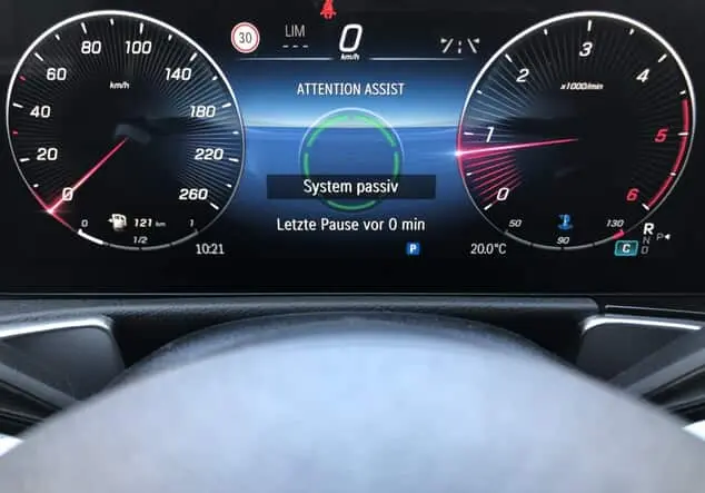 Angebotsdetails Mercedes-Benz GLB 200 d ++sofort verfügbar++ Graulack mountaingrau