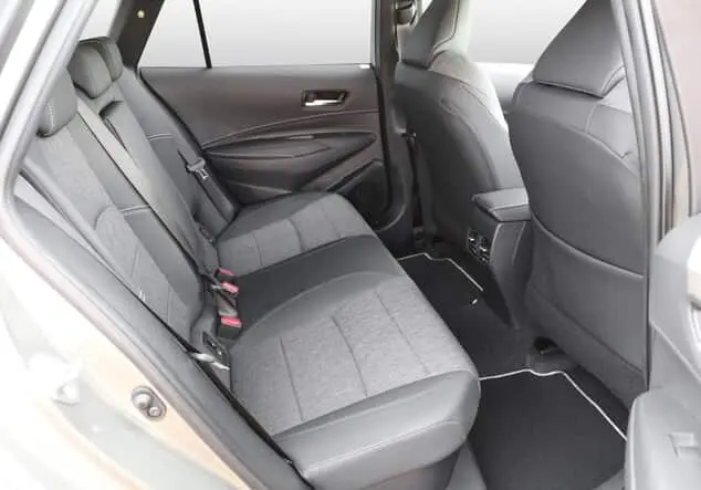 Angebotsdetails Mazda CX-80 3.3D 8AT Exclusive-line 7-Sitzer Jet Black (Schwarz)