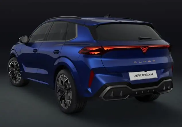 Angebotsdetails Cupra Terramar CUPRA Terramar VZ 1.5 e-HYBRID 200 kW (272 PS) 6-Gang-DSG Fiord Blau