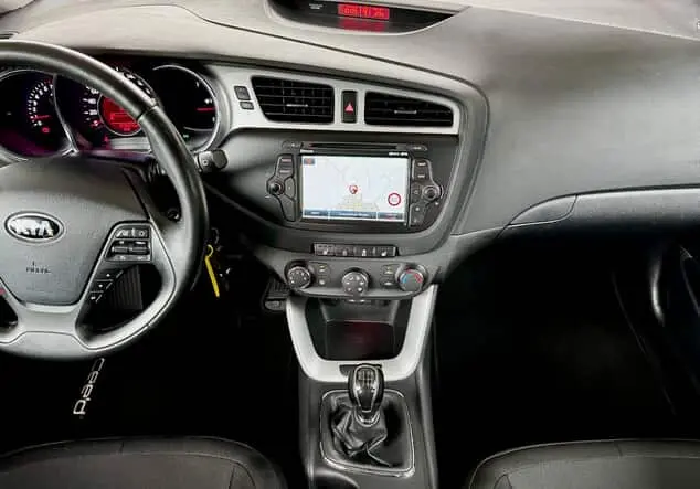 Angebotsdetails Kia Ceed Vision (E5B) WINCHESTERGRAU MET.