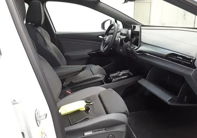 Angebotsdetails Volkswagen ID.4 Pro 82 kWh KLIMA NAVI ALU WeiÃ (GletscherweiÃ Metallic)
