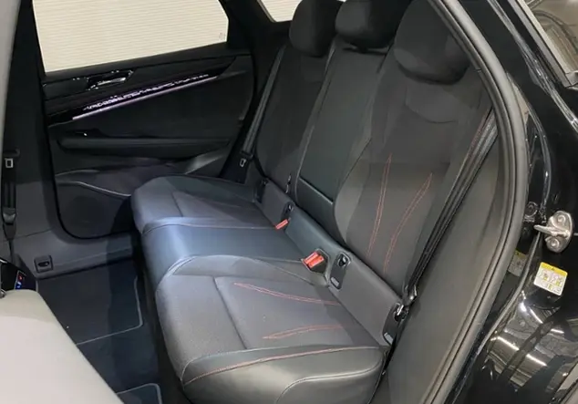 Angebotsdetails Volkswagen ID.7 Tourer 4Motion GTX KLIMA NAVI ALU Schwarz (Grenadillschwarz Metallic)