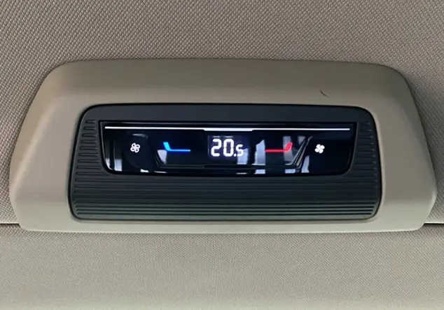 Angebotsdetails Volkswagen T7 Multivan 2.0 TDI Life Langer Ãberhang KLI Grau (Indiumgrau Metallic)