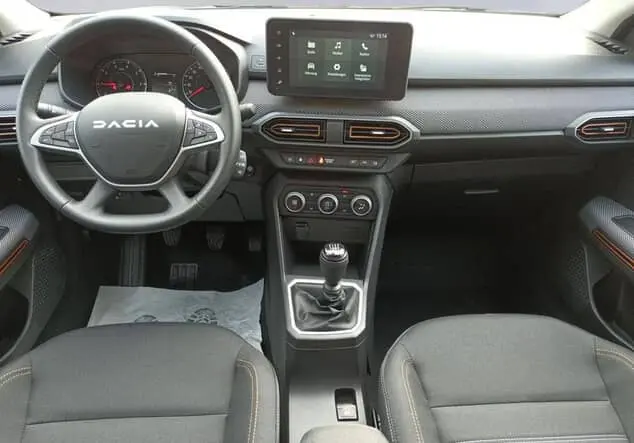 Angebotsdetails Dacia Sandero Stepway Expression+ TCE 90 Safari Grün