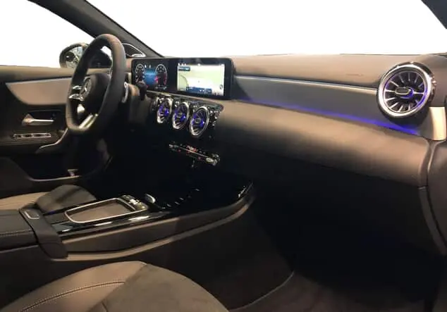 Angebotsdetails Mercedes-Benz A 200 AMG-Line + Nightpaket Grau manufaktur lack manufaktur alpingrau uni