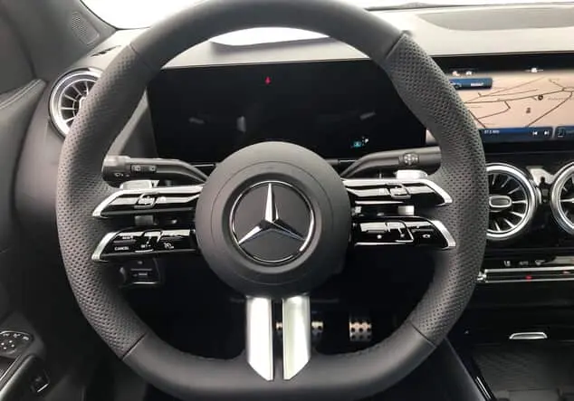 Angebotsdetails Mercedes-Benz GLA 200 ++sofort verfügbar++ Metalliclack mountaingrau