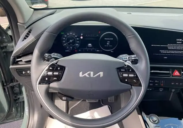 Angebotsdetails Kia Niro EV Vision 64,8-kWh-Batterie Wärmepumpe Grün