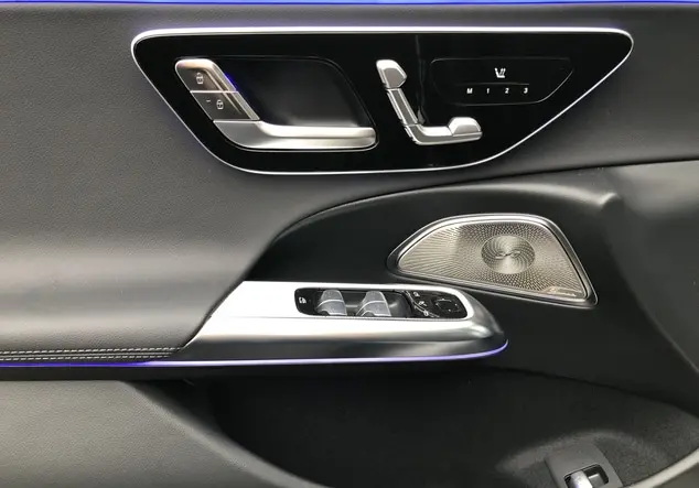Angebotsdetails Mercedes-Benz E Graulack graphitgrau