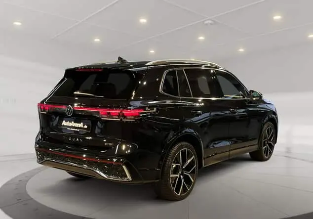 Angebotsdetails Volkswagen Tiguan 1.5 eTSI R-Line ++sofort verfügbar++ Deep black perleffekt