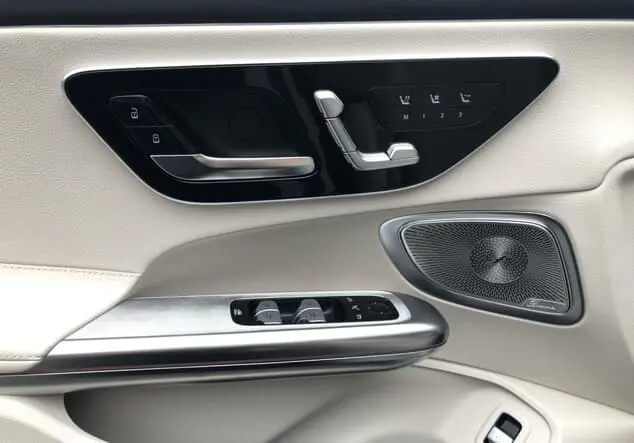 Angebotsdetails Mercedes-Benz CLE 300 4MATIC Cabriolet ++sofort verfügbar++ Silberlack hightechsilber