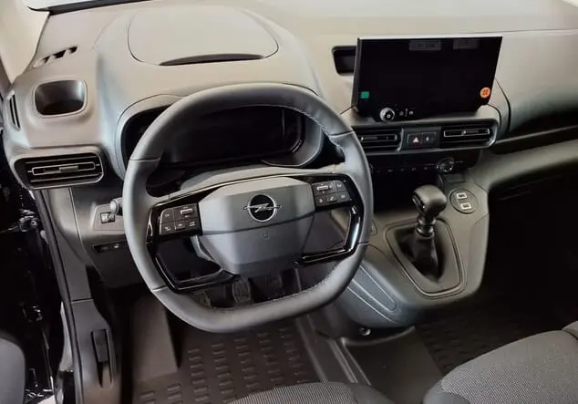 Angebotsdetails Opel Combo Opel Combo Cargo L1 mit normaler Nutzlast 1.5 Diesel 75 kW (102 PS) 6-Gang Karbon Schwarz Metallic