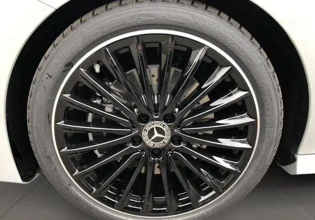 Angebotsdetails Mercedes-Benz CLA 220 d Shooting Brake ++verfügbar ab 27.09.2025++ Grau manufaktur lack manufaktur alpingrau uni