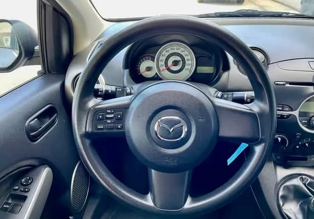 Angebotsdetails Mazda 2 75PS *GÜNSTIGER KLEINWAGEN*KLIMA silber