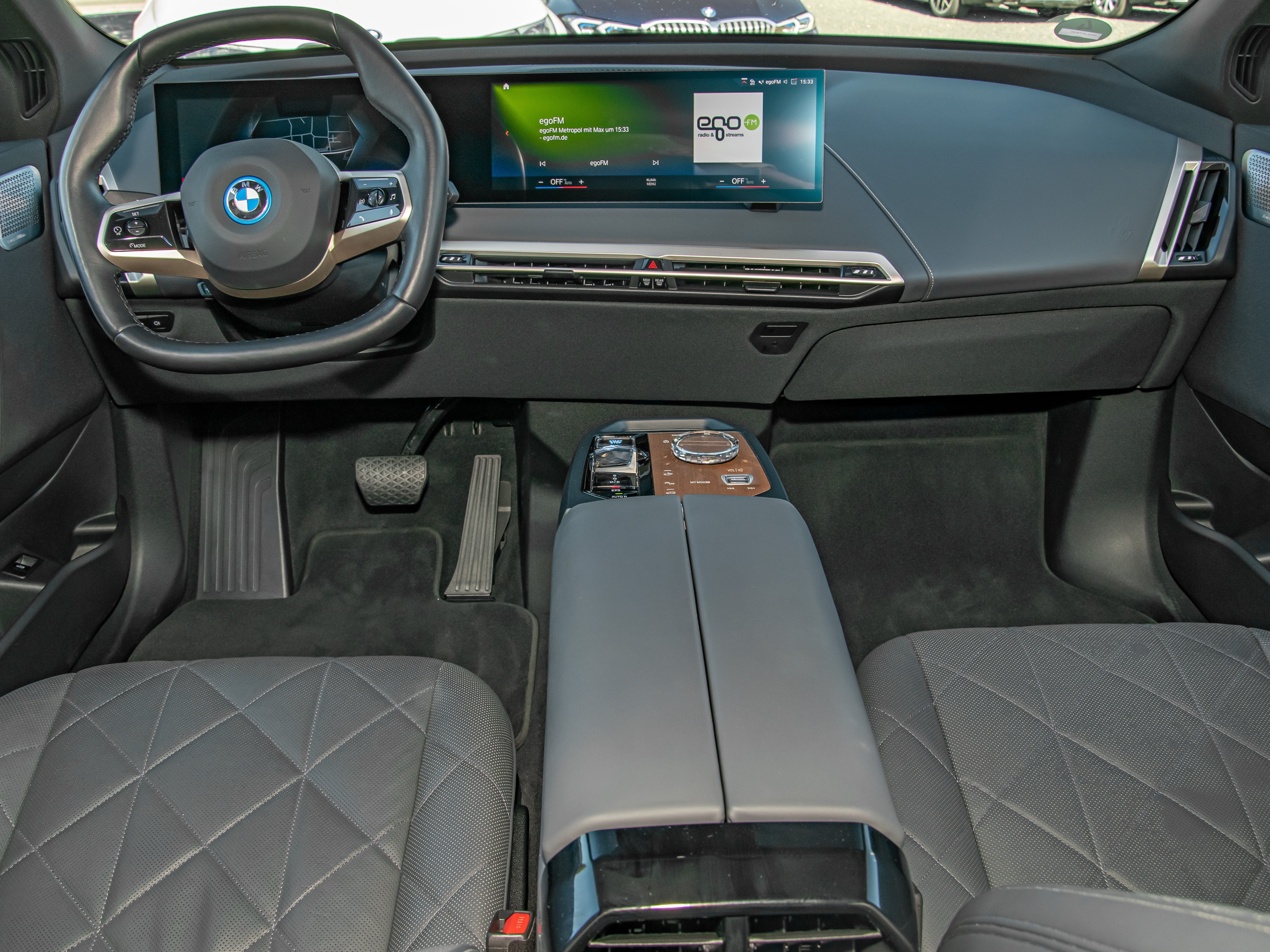 Angebotsdetails BMW iX M60 Schwarz